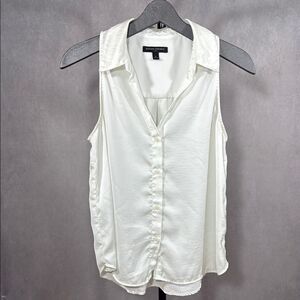 Banana Republic white Sleeveless Button-Up Tank